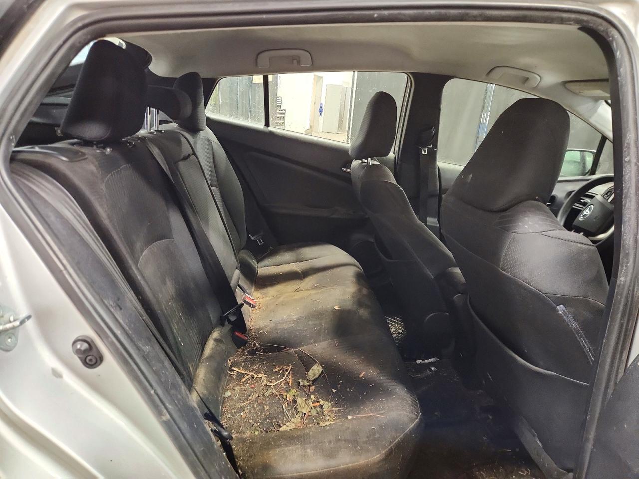 2018 TOYOTA PRIUS TWO photo 10