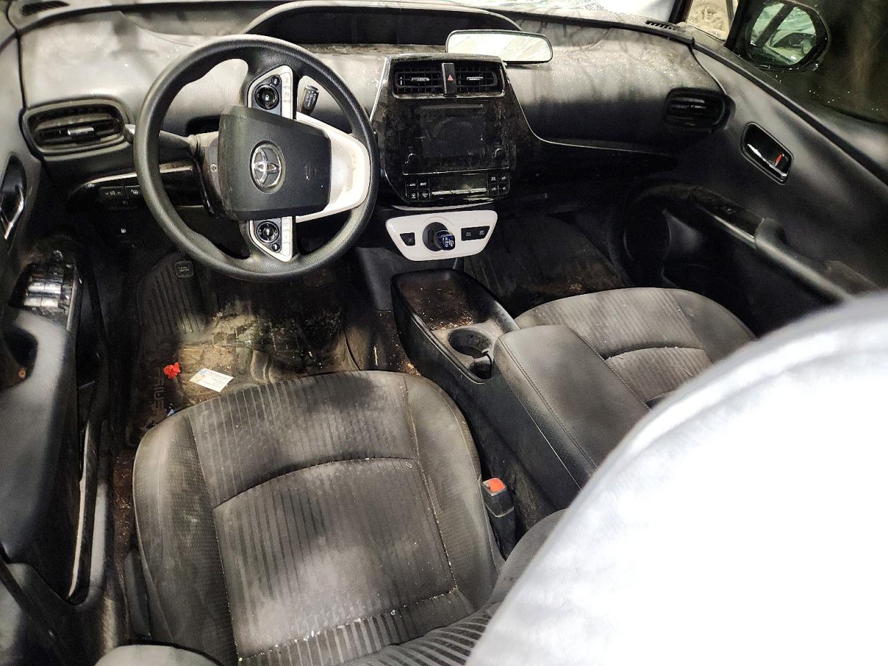 2018 TOYOTA PRIUS TWO photo 8