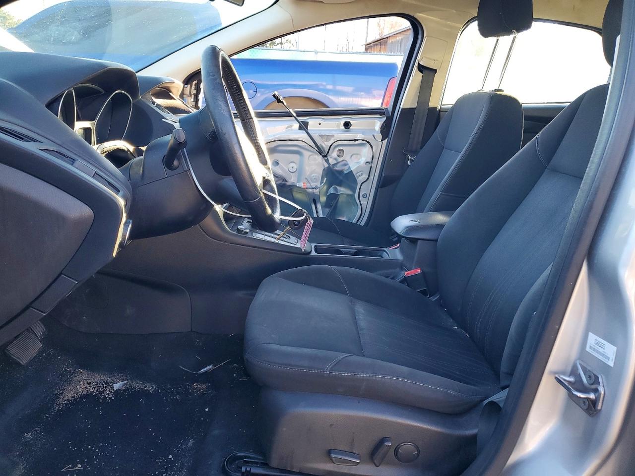 2015 FORD FOCUS SE photo 7
