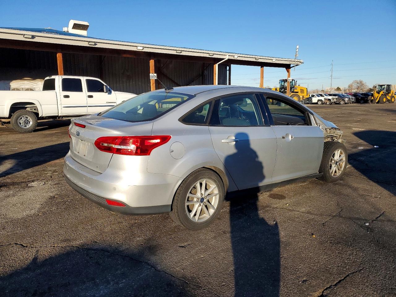 2015 FORD FOCUS SE photo 3