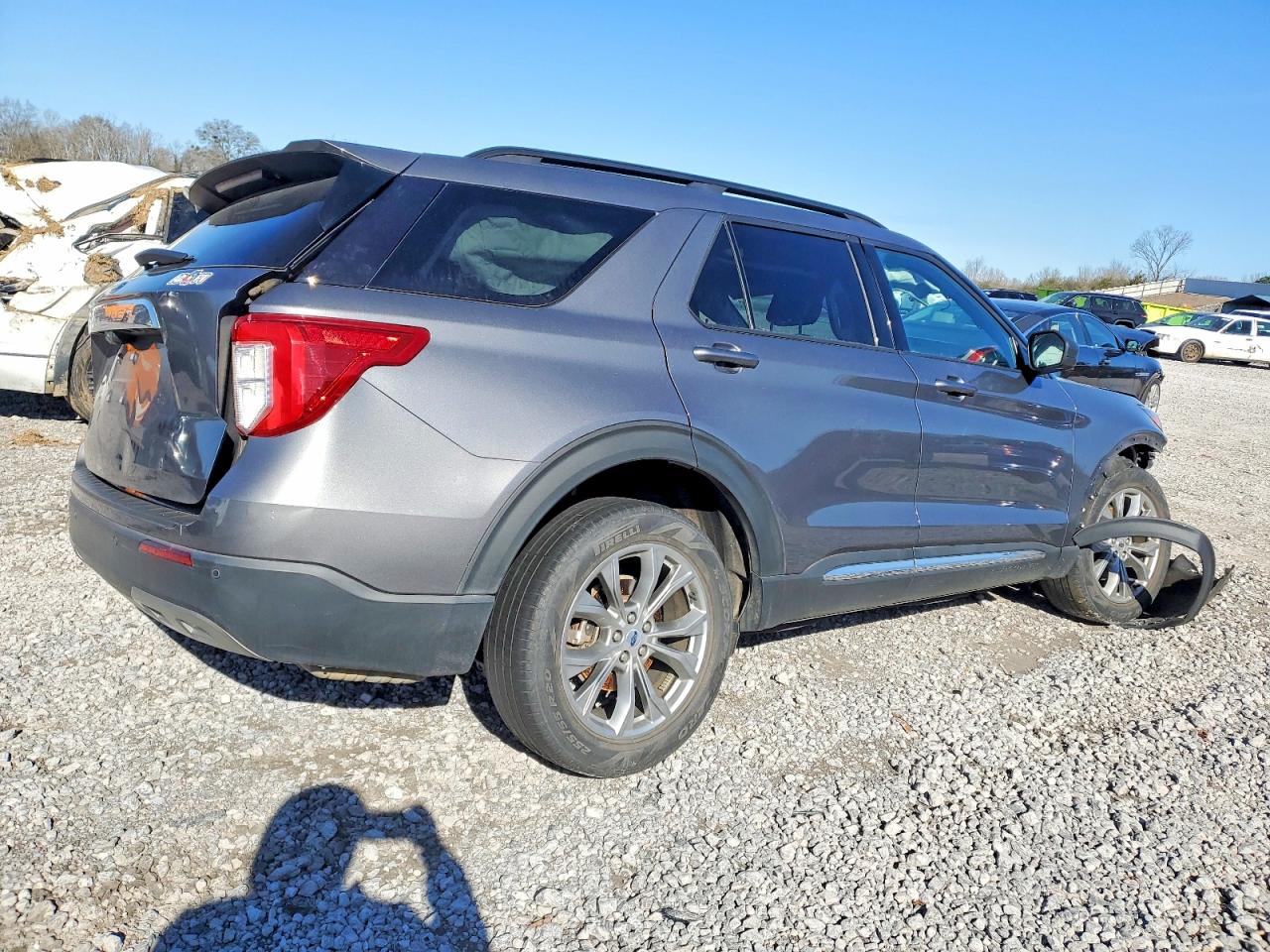2021 FORD EXPLORER XLT photo 5