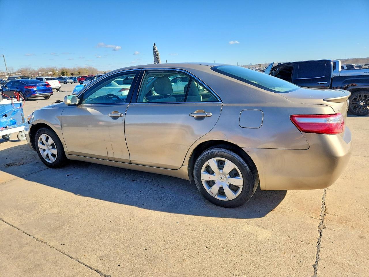 2007 TOYOTA CAMRY LE photo 4