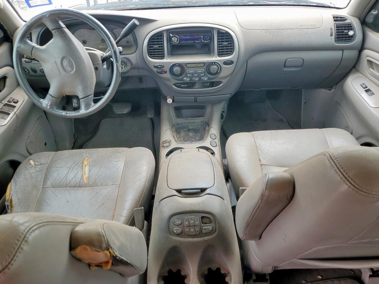 2002 TOYOTA SEQUOIA photo 15