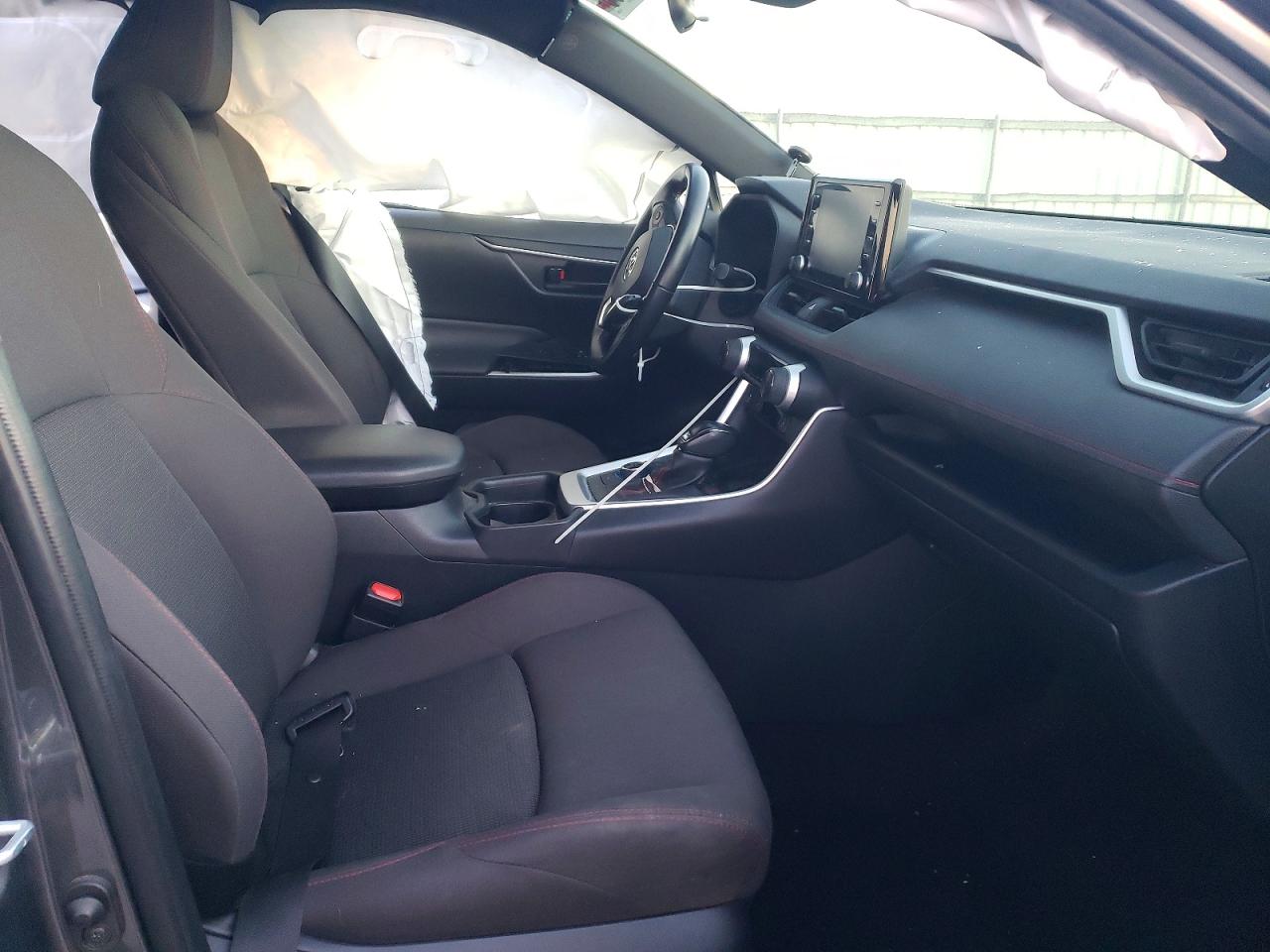 2021 TOYOTA RAV4 PRIME SE photo 7