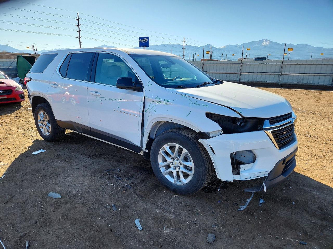 2023 CHEVROLET TRAVERSE LS photo 4
