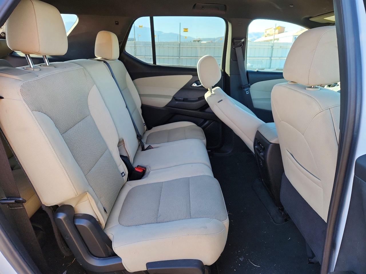 2023 CHEVROLET TRAVERSE LS photo 11