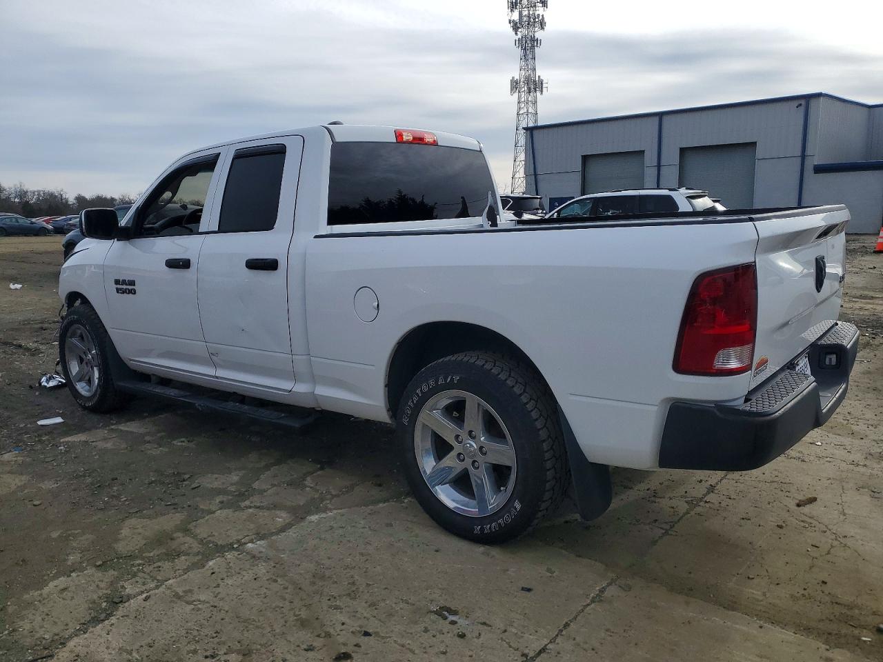 2018 RAM 1500 ST photo 2
