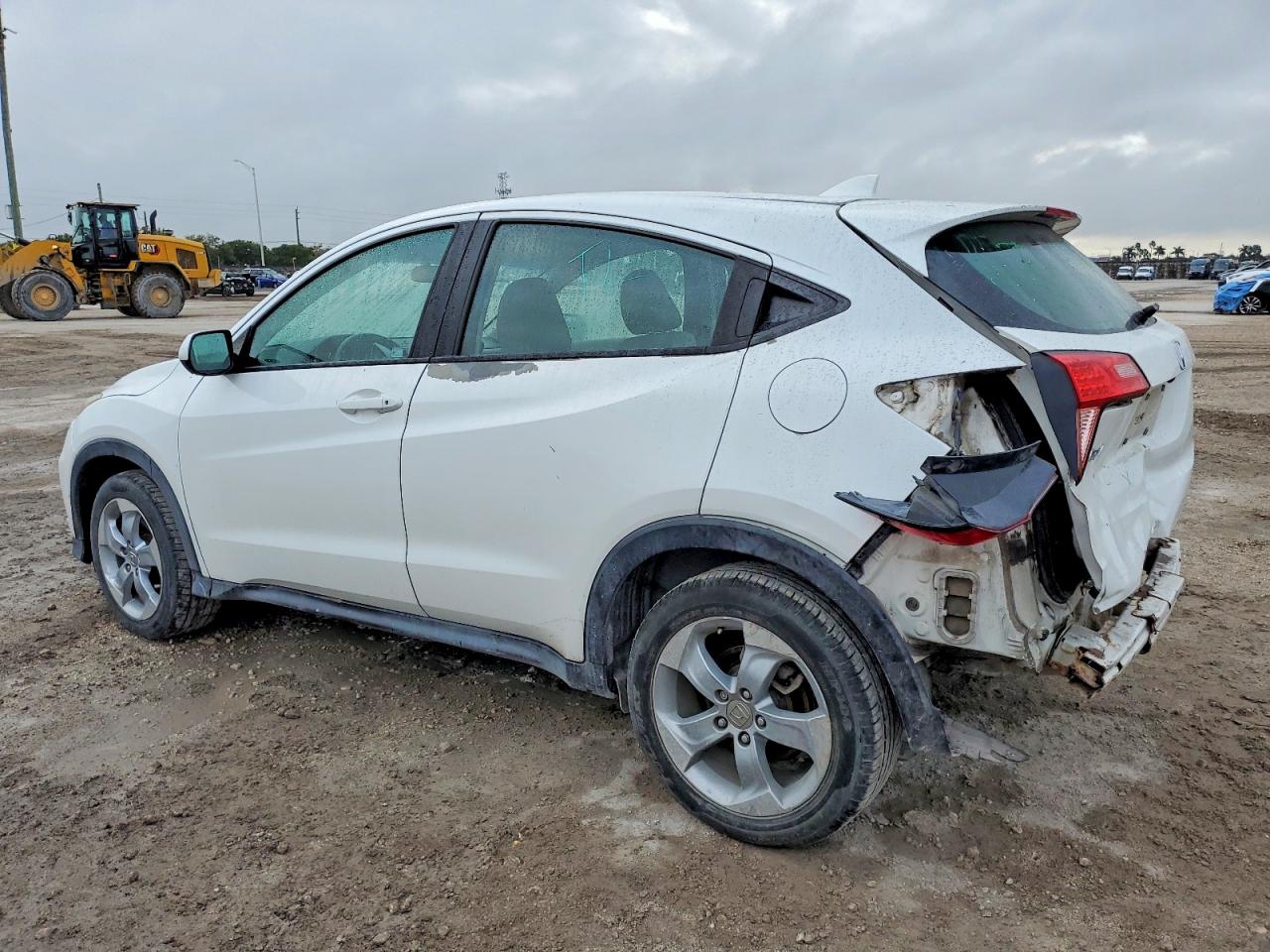 2016 HONDA HR-V LX photo 3