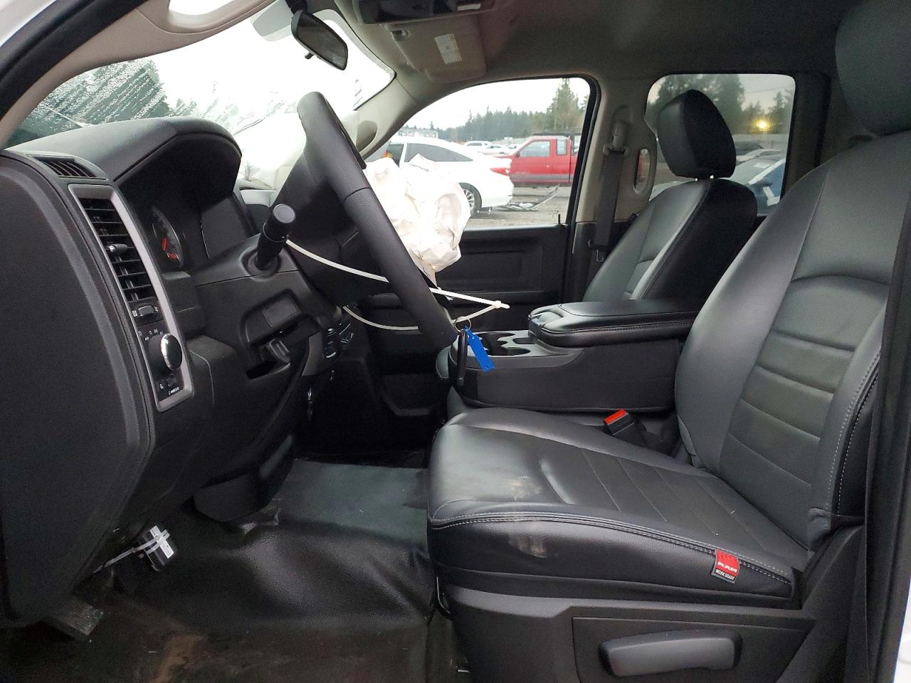 2023 RAM 1500 CLASSIC TRADESMAN photo 13