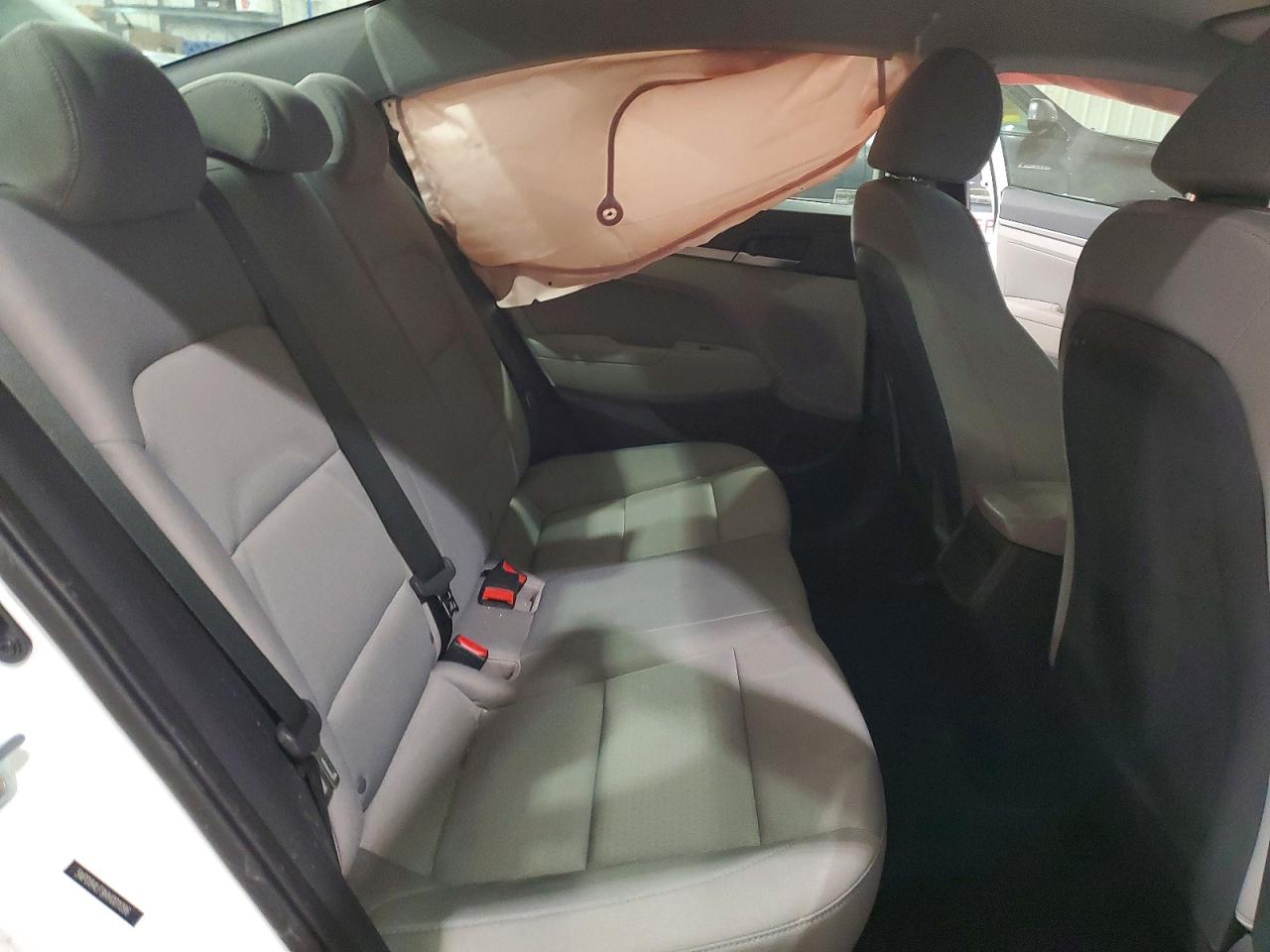 2017 HYUNDAI ELANTRA SE photo 19