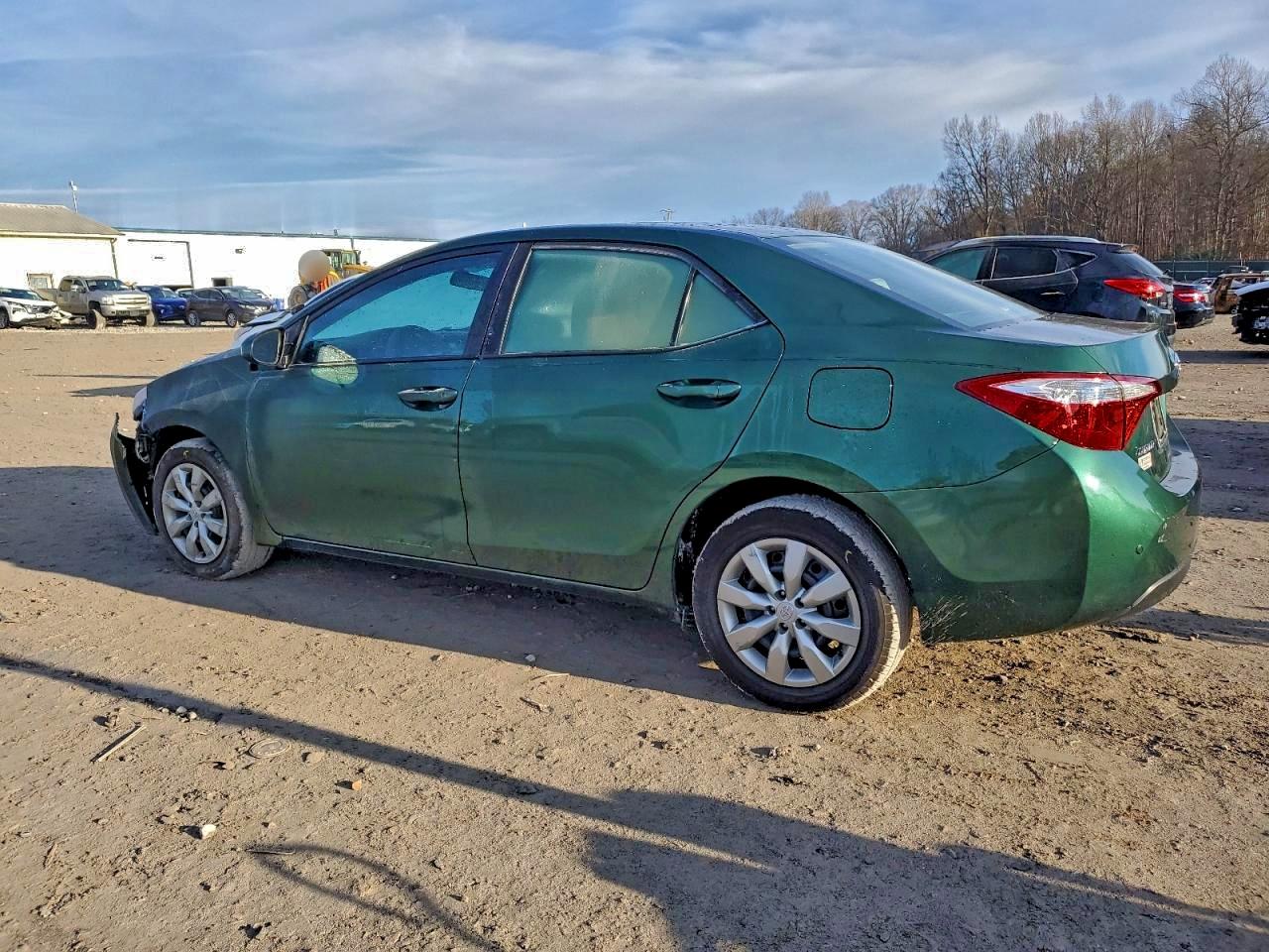 2014 TOYOTA COROLLA L photo 3