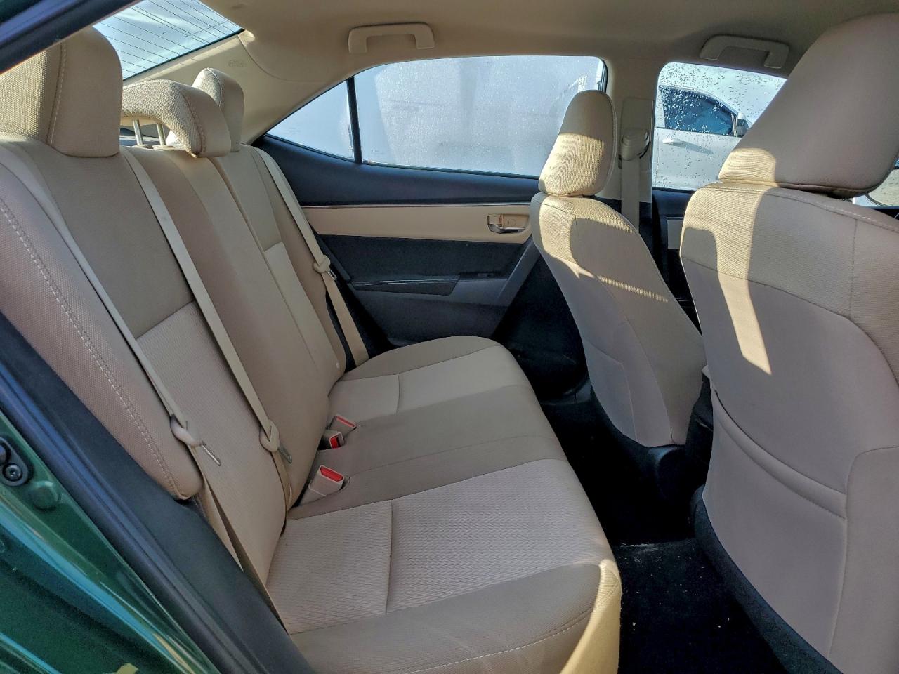 2014 TOYOTA COROLLA L photo 19