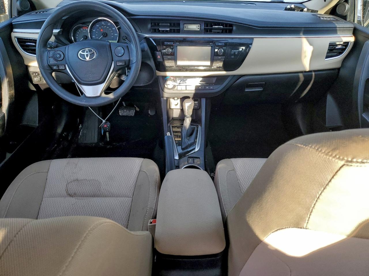 2014 TOYOTA COROLLA L photo 15