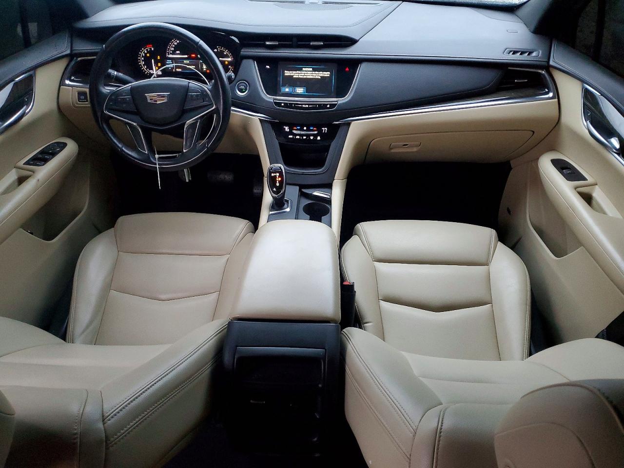 2019 CADILLAC XT5 photo 15