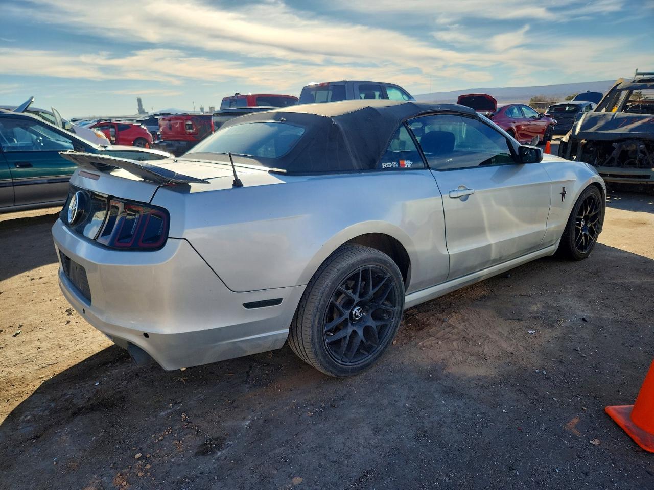 2014 FORD MUSTANG photo 3