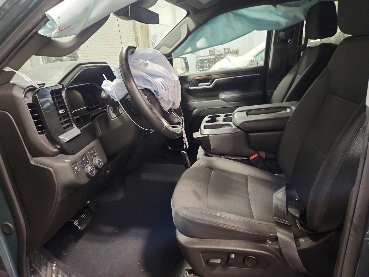 2025 CHEVROLET SILVERADO K1500 LT-L photo 13