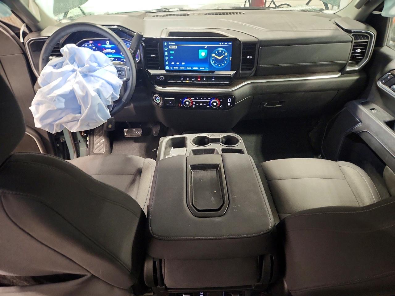2025 CHEVROLET SILVERADO K1500 LT-L photo 15