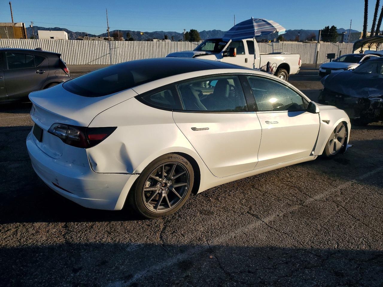 2023 TESLA MODEL 3 photo 3