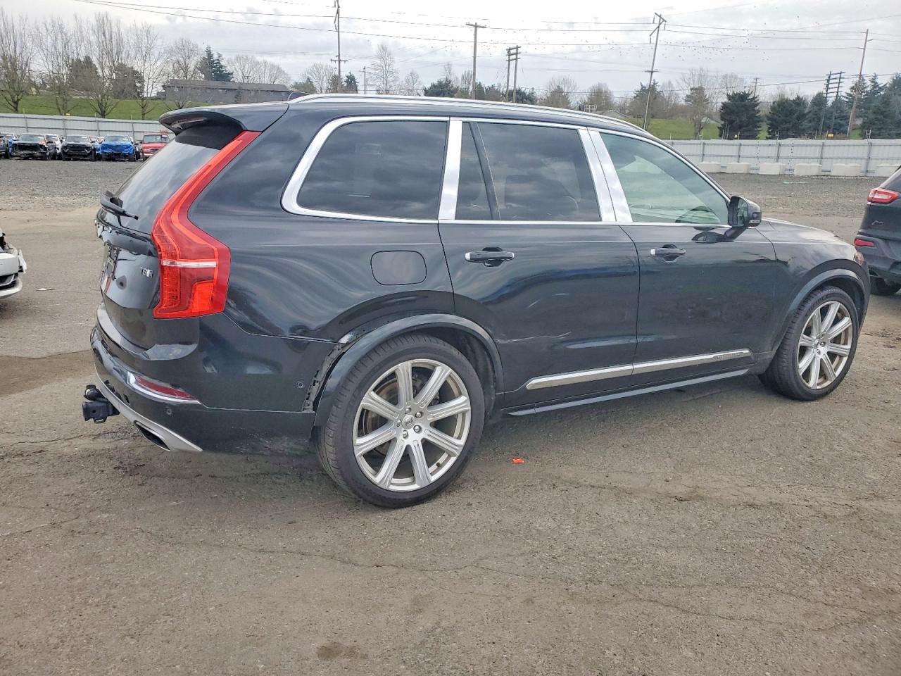 2017 VOLVO XC90 T8 photo 3