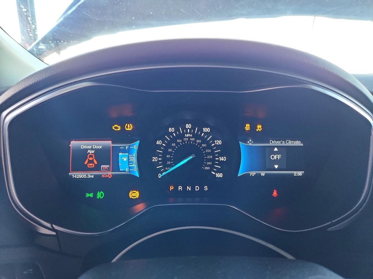 2015 FORD FUSION SE photo 17