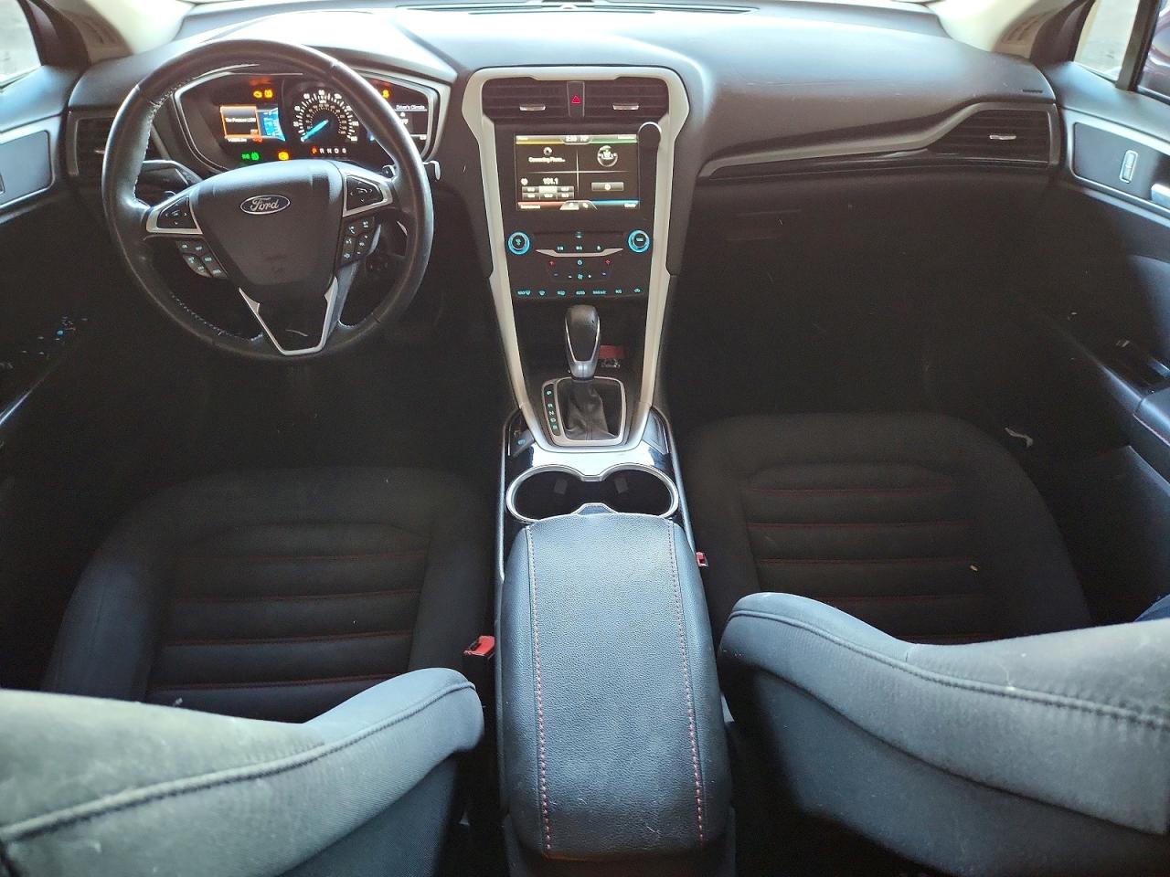 2015 FORD FUSION SE photo 15