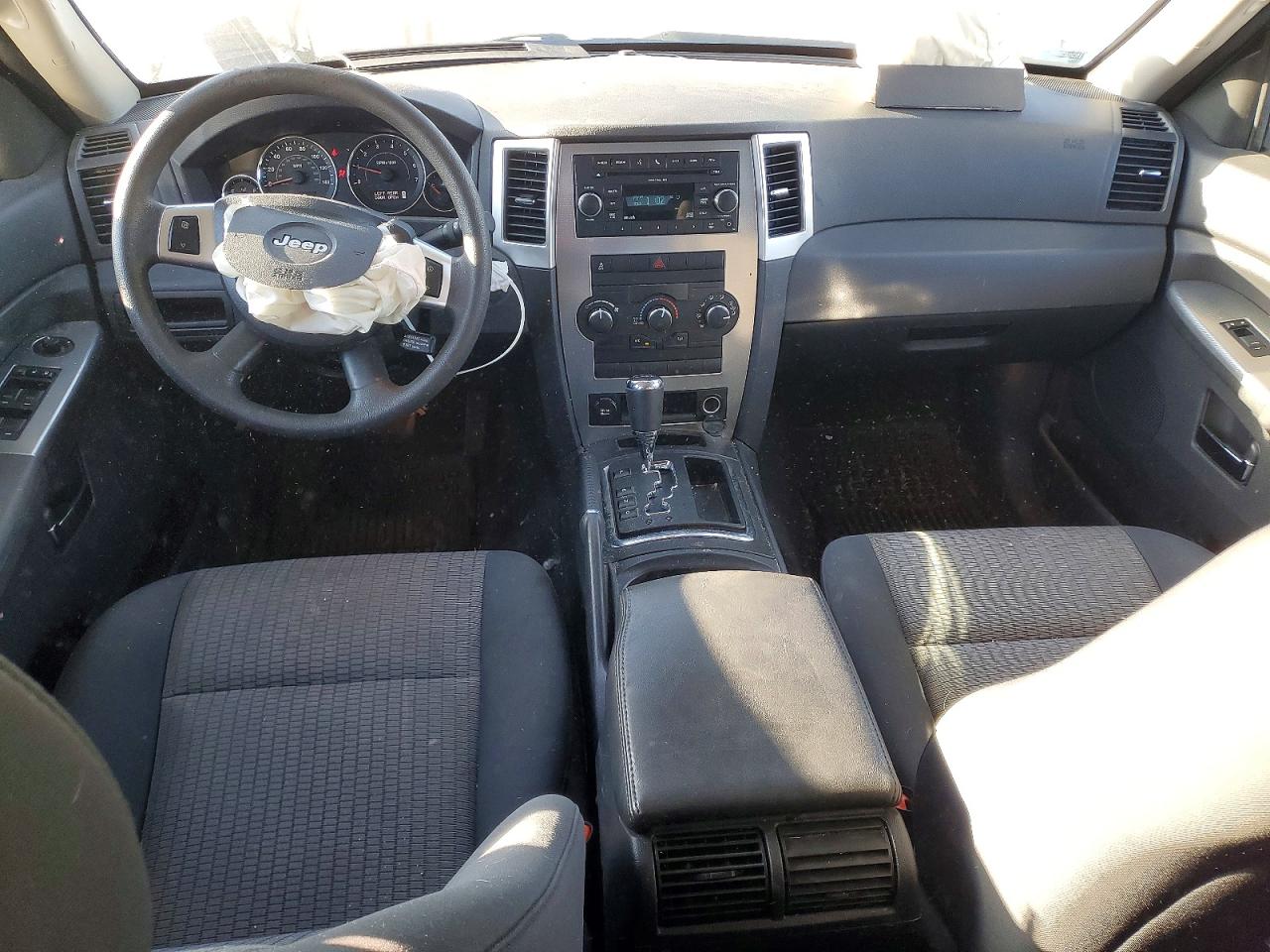 2010 JEEP GRAND CHEROKEE photo 15