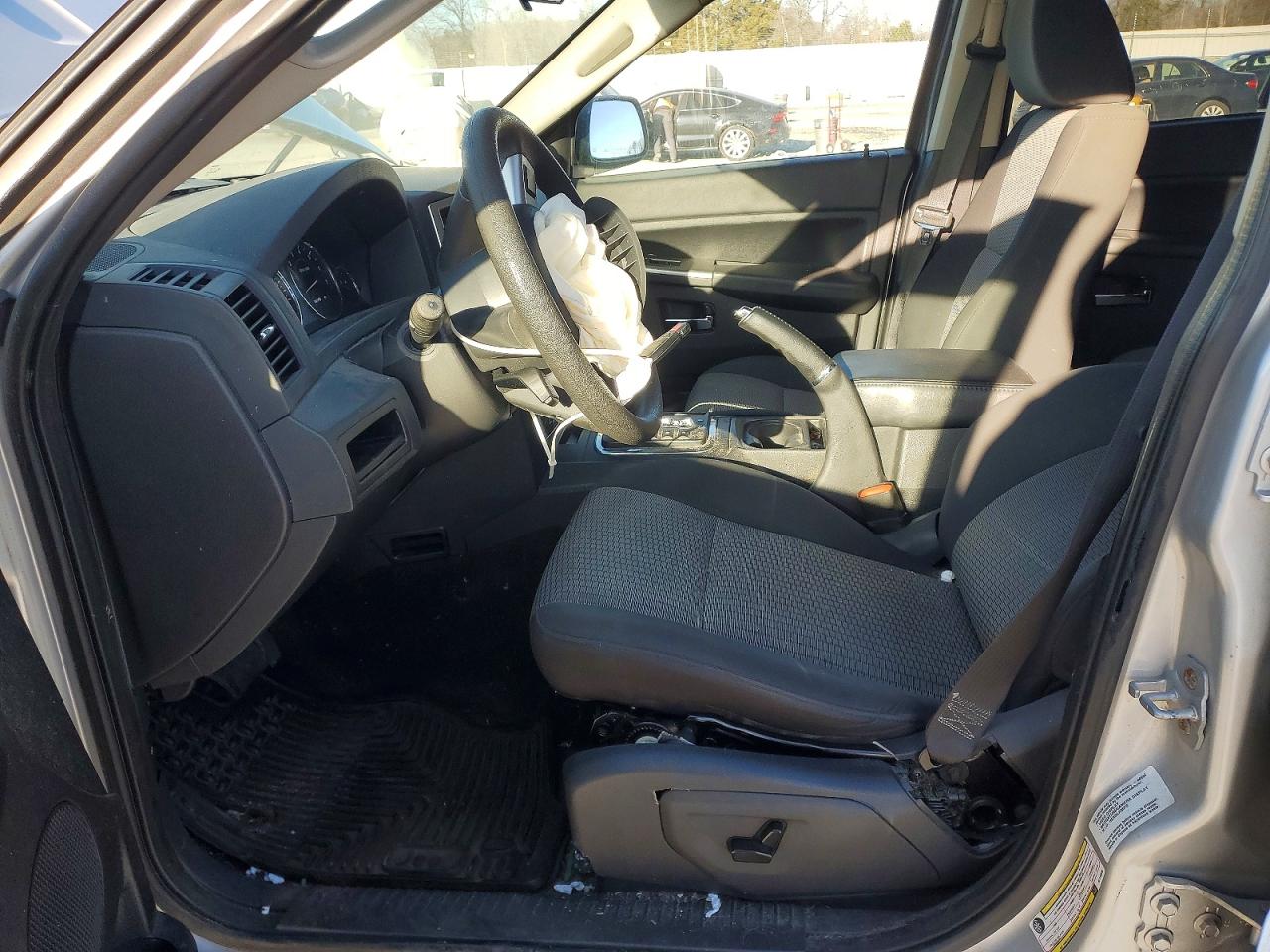 2010 JEEP GRAND CHEROKEE photo 13