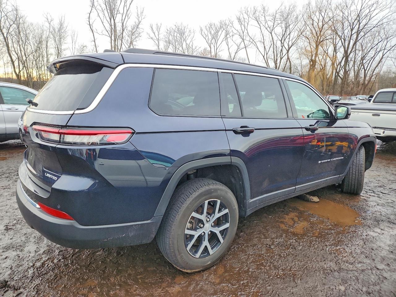 2024 JEEP GRAND CHEROKEE L LIMITED photo 5