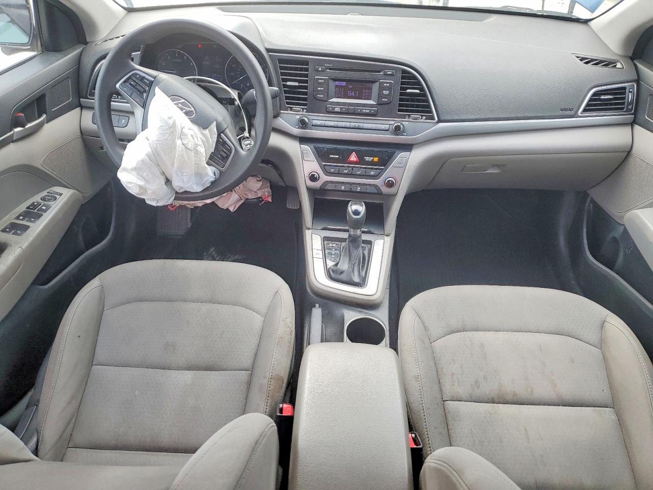 2018 HYUNDAI ELANTRA SE photo 15