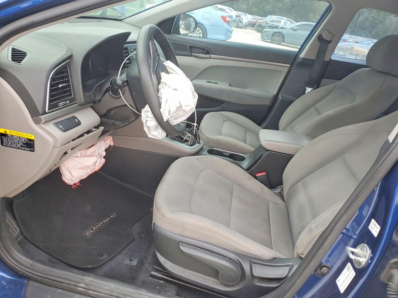 2018 HYUNDAI ELANTRA SE photo 13