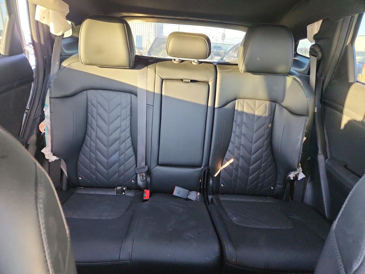 2025 KIA SPORTAGE X-LINE photo 19