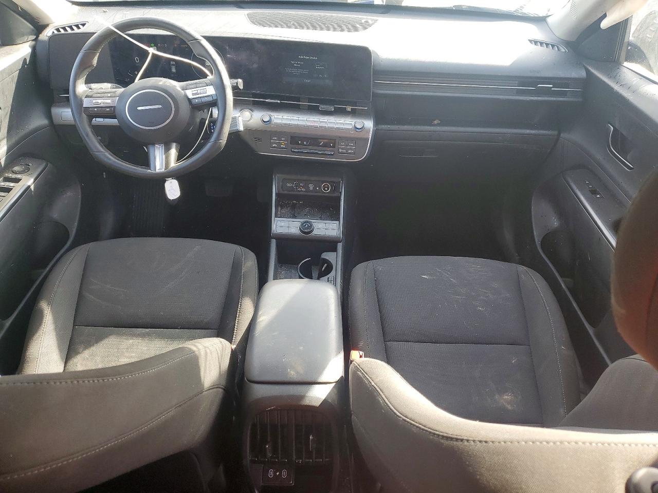 2024 HYUNDAI KONA SEL photo 8