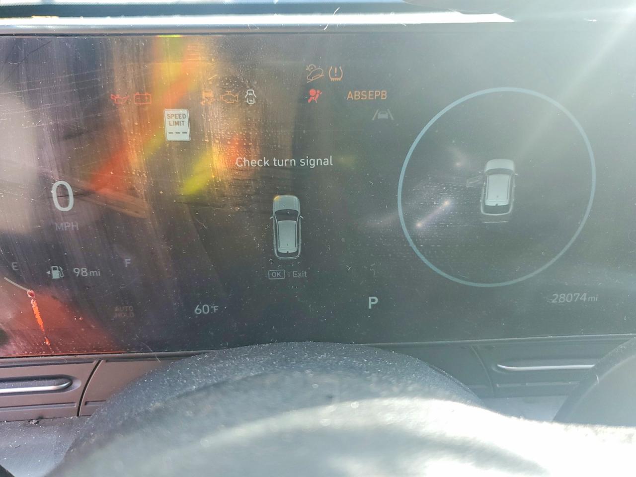 2024 HYUNDAI KONA SEL photo 9