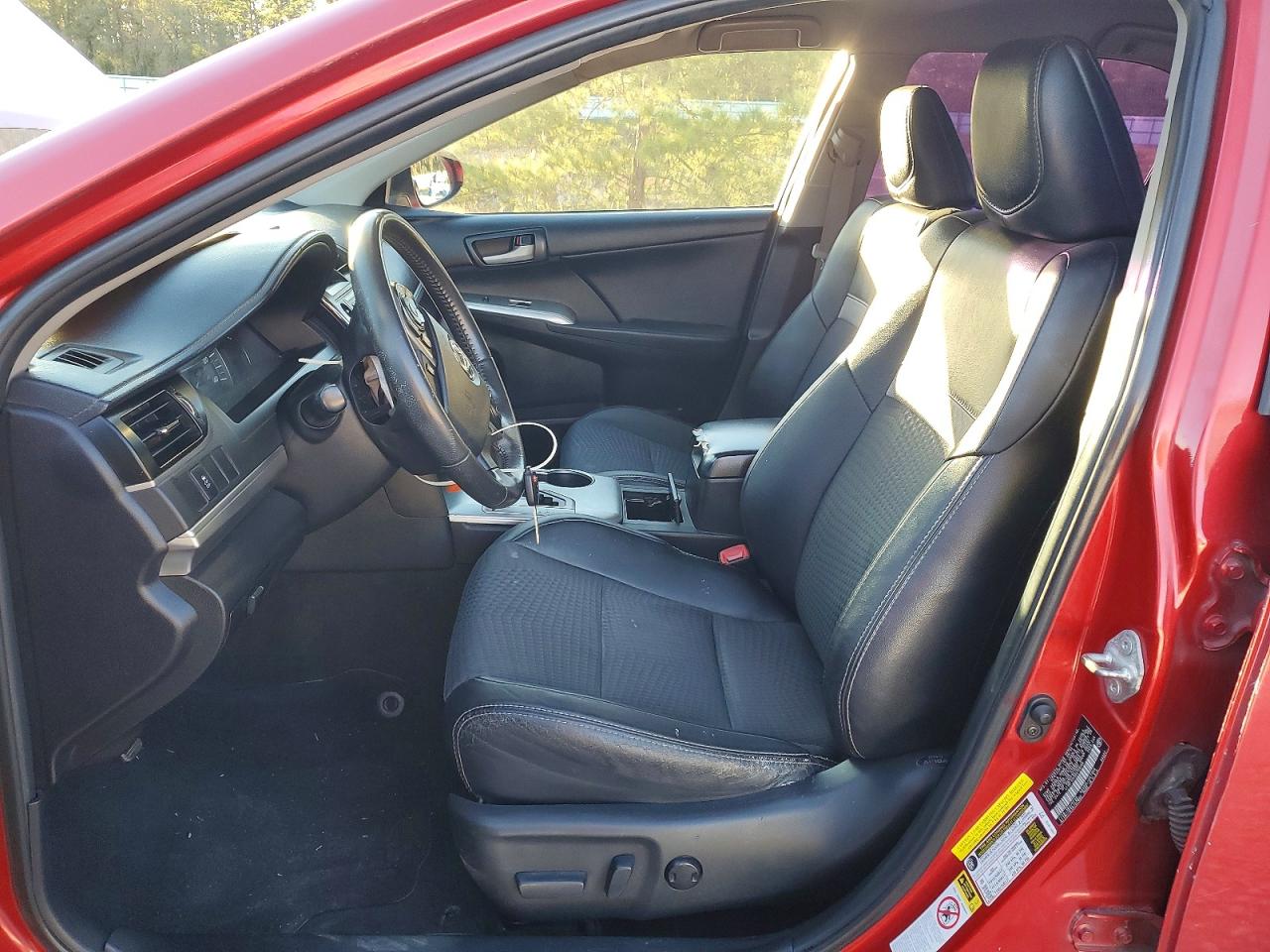 2013 TOYOTA CAMRY photo 13