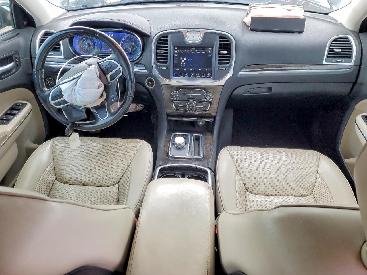 2018 CHRYSLER 300 LIMITED photo 8