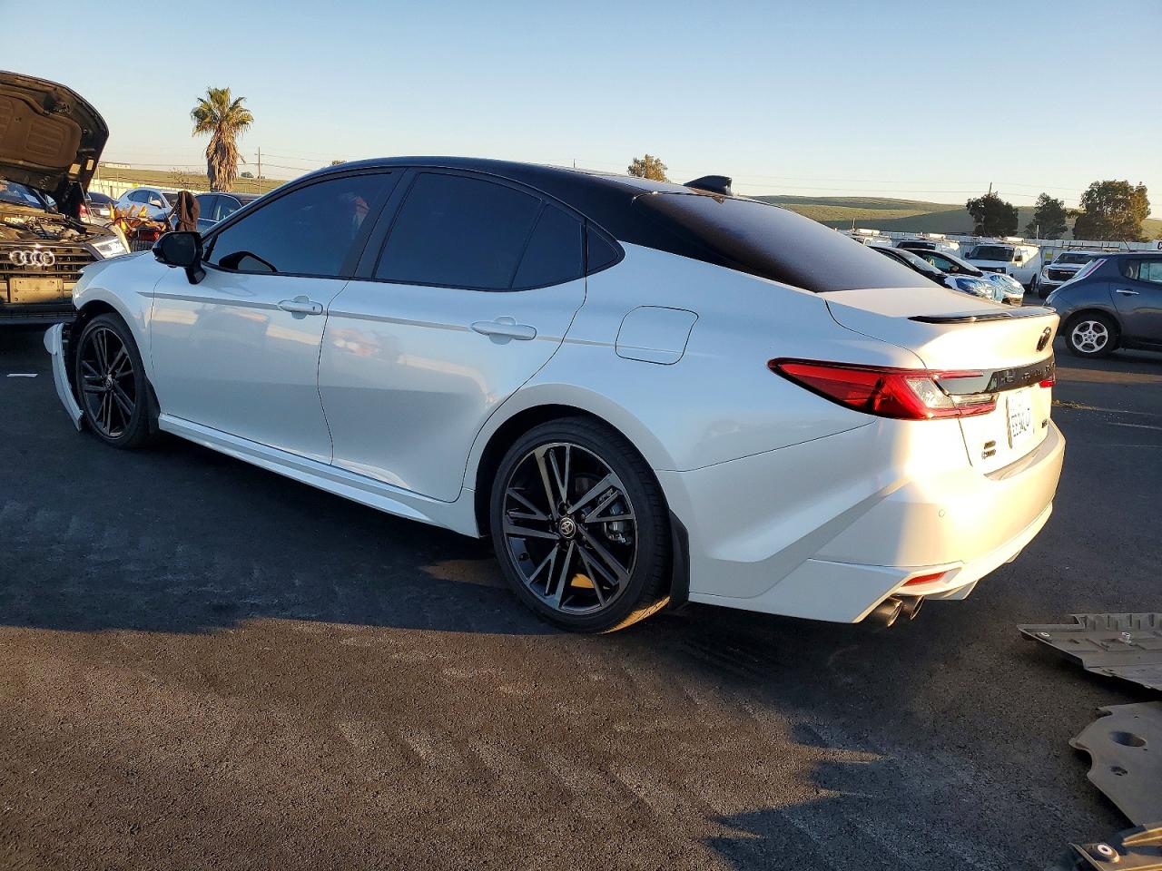 2025 TOYOTA CAMRY XSE photo 2