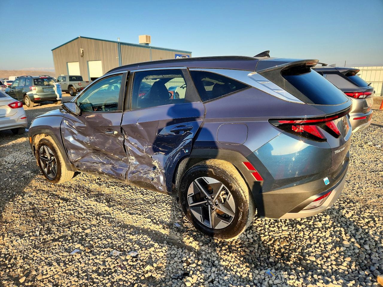 2025 HYUNDAI TUCSON SEL photo 3