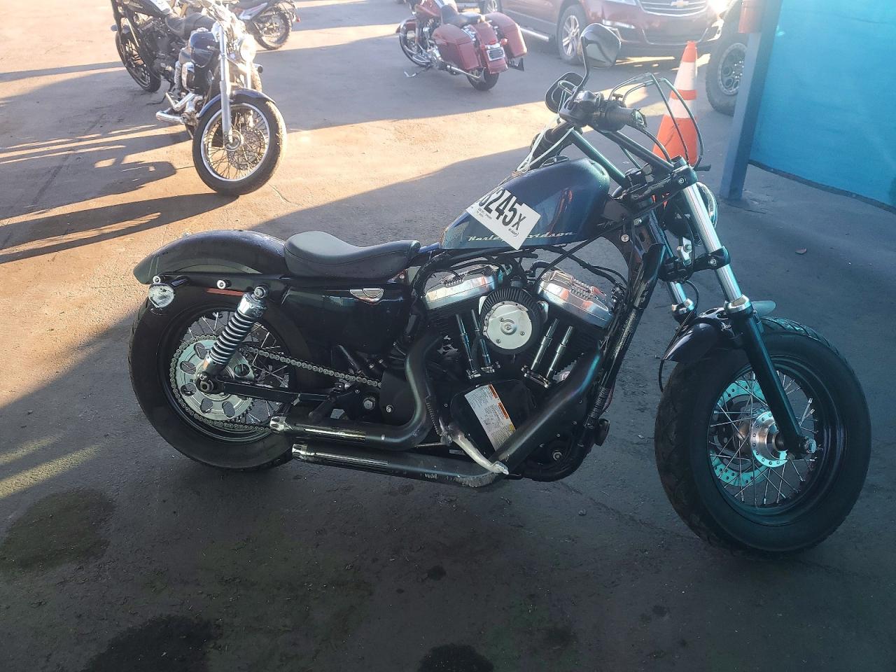 2012 HARLEY-DAVIDSON XL1200