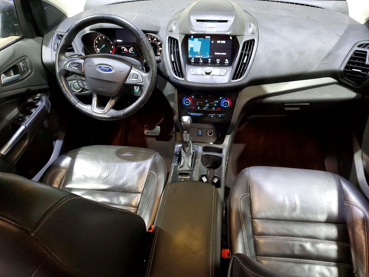 2017 FORD ESCAPE SE photo 8