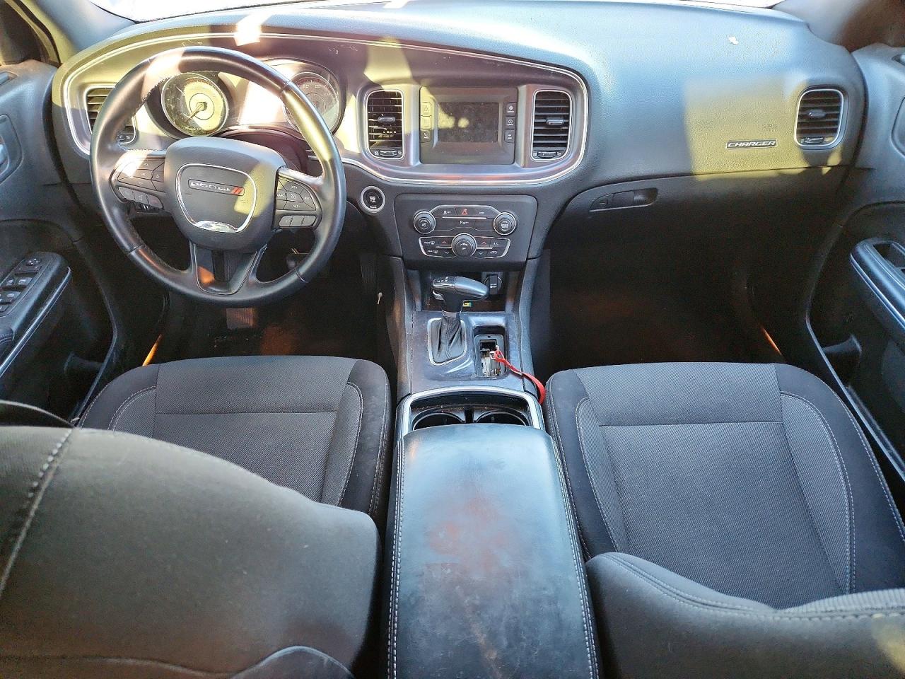 2015 DODGE CHARGER SE photo 8