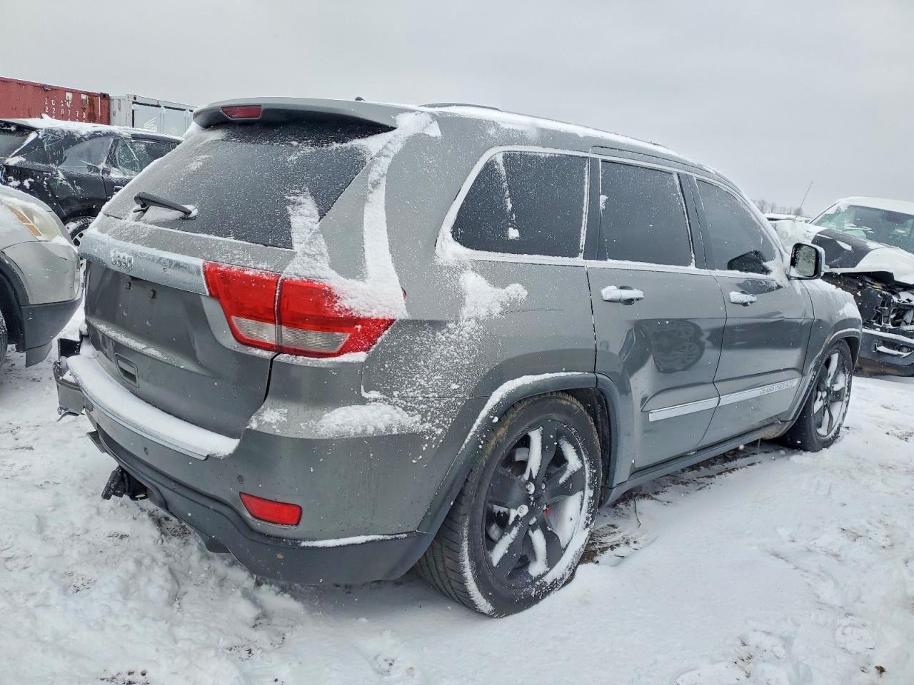 2011 JEEP GRAND CHEROKEE OVERLAND photo 5