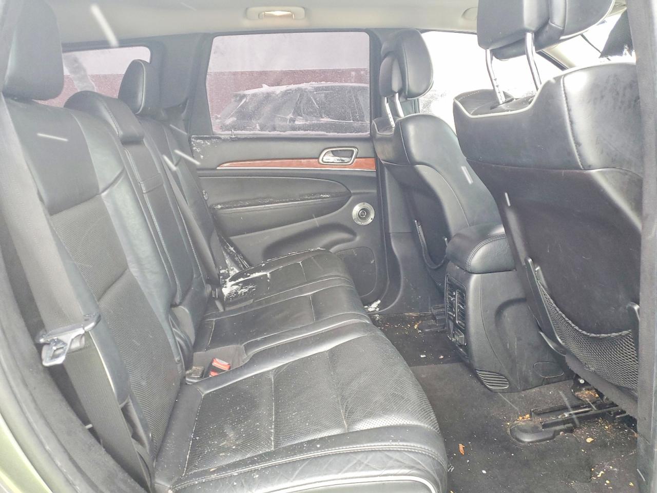 2011 JEEP GRAND CHEROKEE OVERLAND photo 19