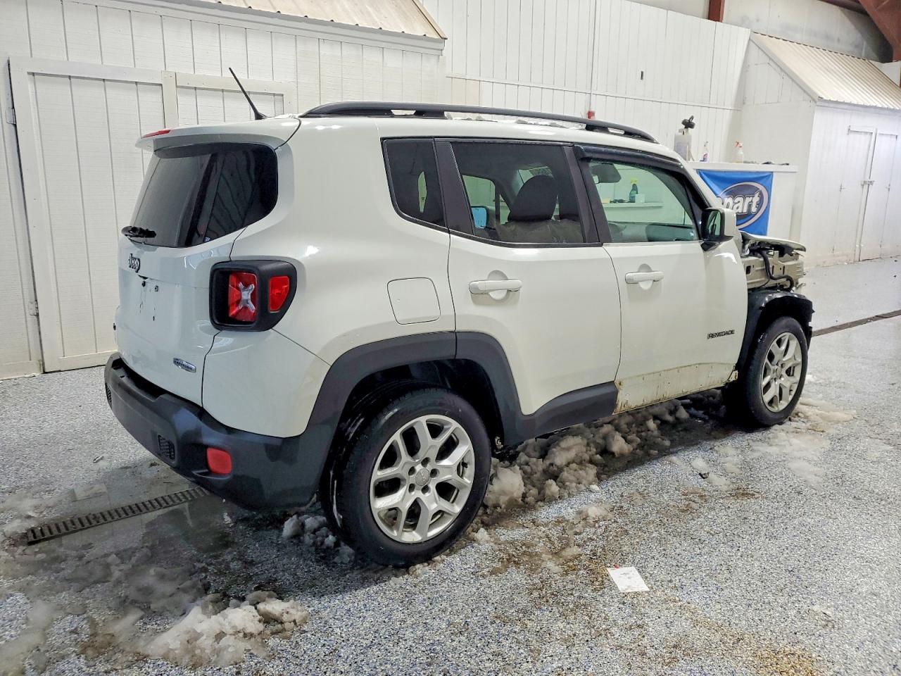 2015 JEEP RENEGADE LATITUDE photo 3