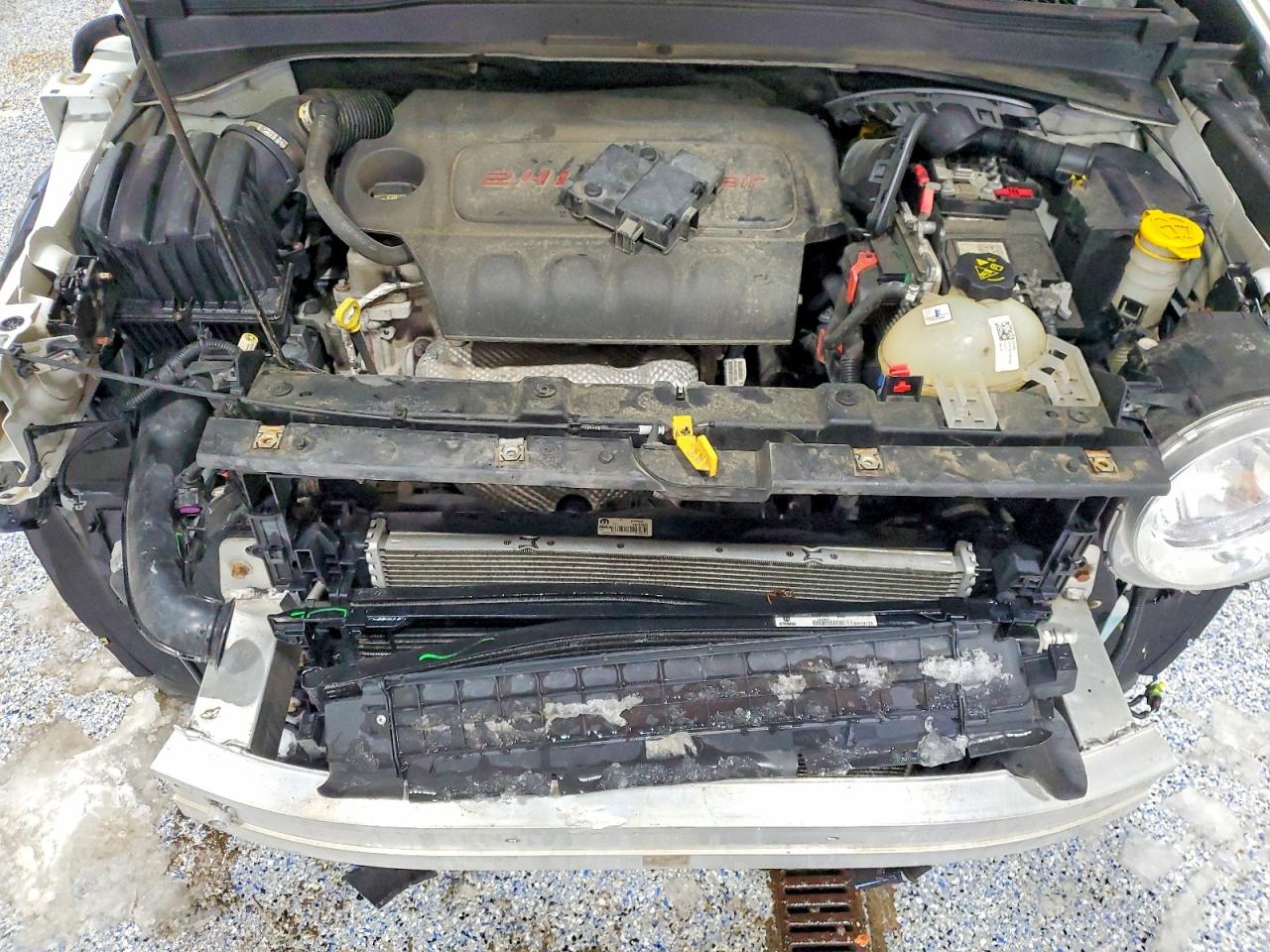 2015 JEEP RENEGADE LATITUDE photo 11