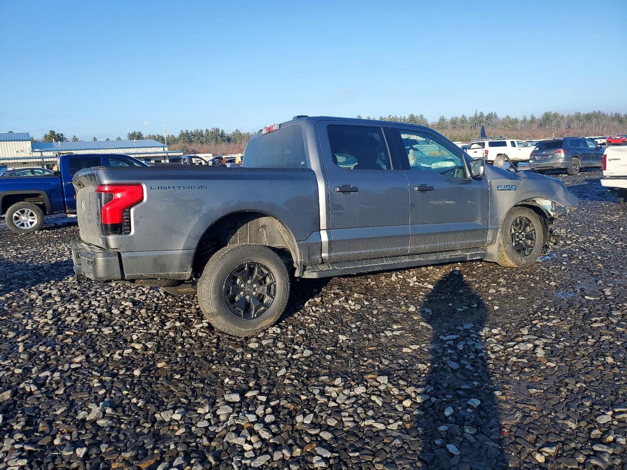 2025 FORD F150 LIGHTNING XLT photo 5