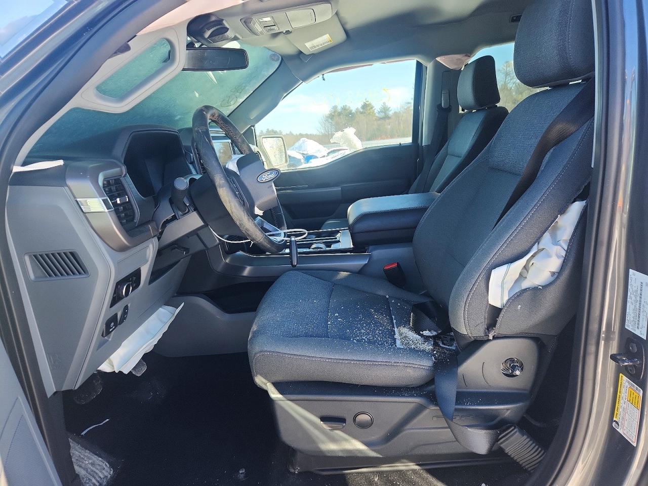 2025 FORD F150 LIGHTNING XLT photo 13