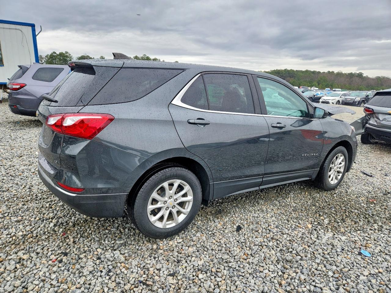 2021 CHEVROLET EQUINOX LT photo 3