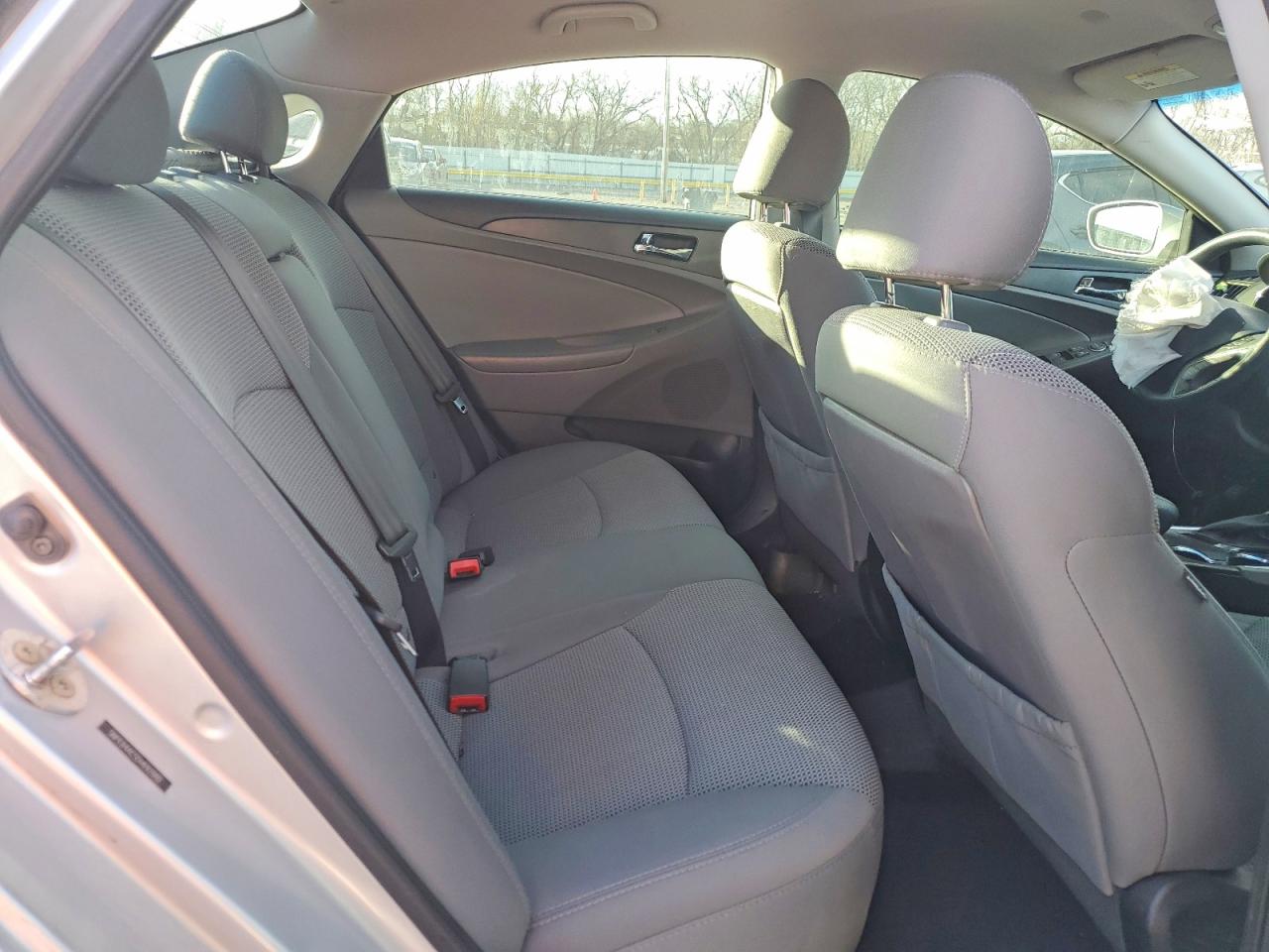 2013 HYUNDAI SONATA GLS photo 19