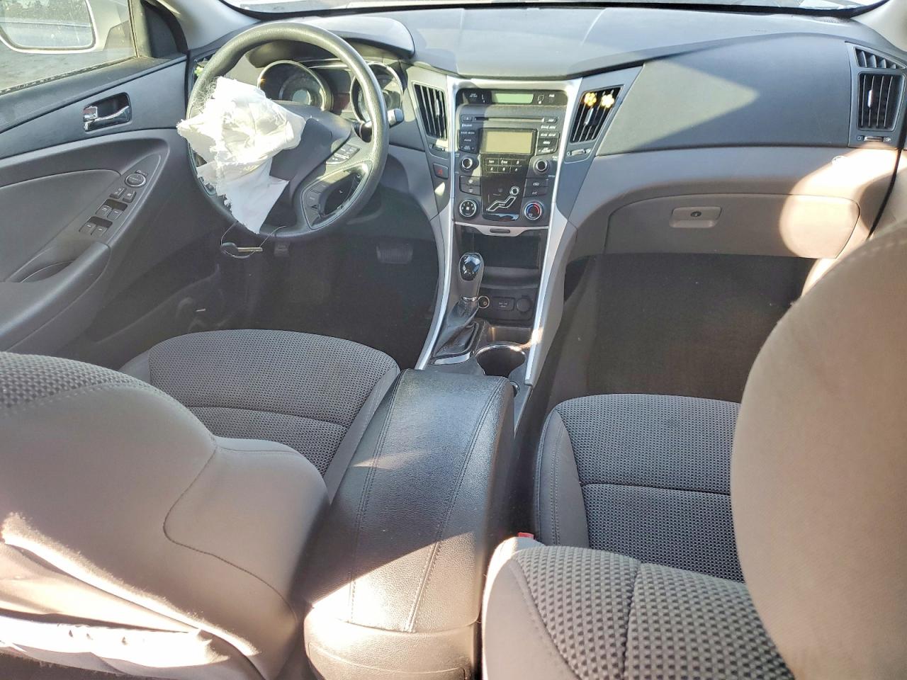 2013 HYUNDAI SONATA GLS photo 15