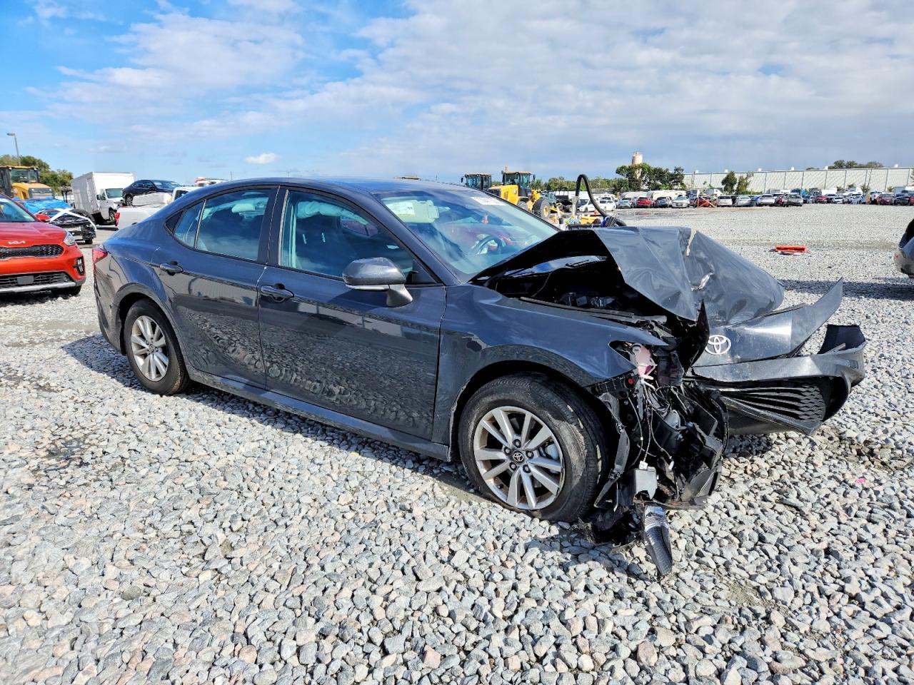 2025 TOYOTA CAMRY XSE photo 4